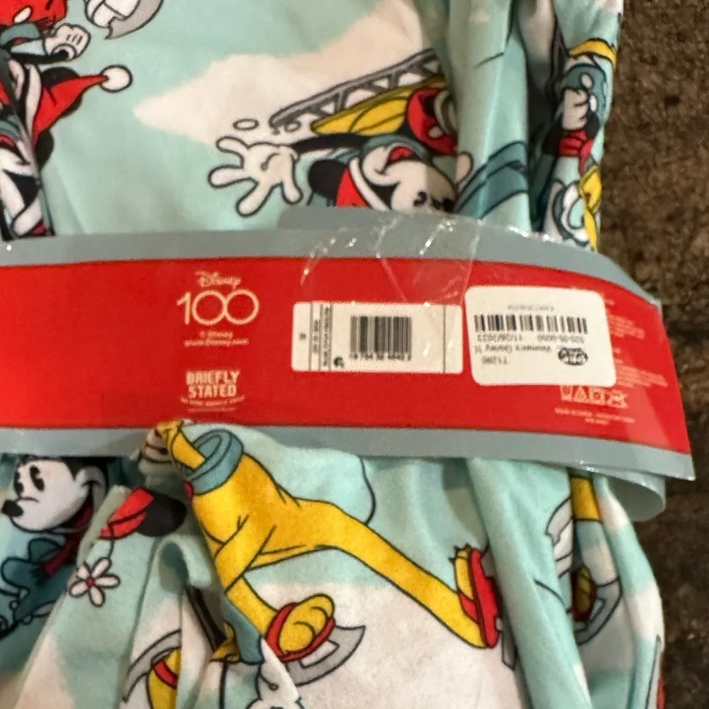 Disney 100 Retro Reimagined 2 Piece Pajama Set Size‎ Medium New